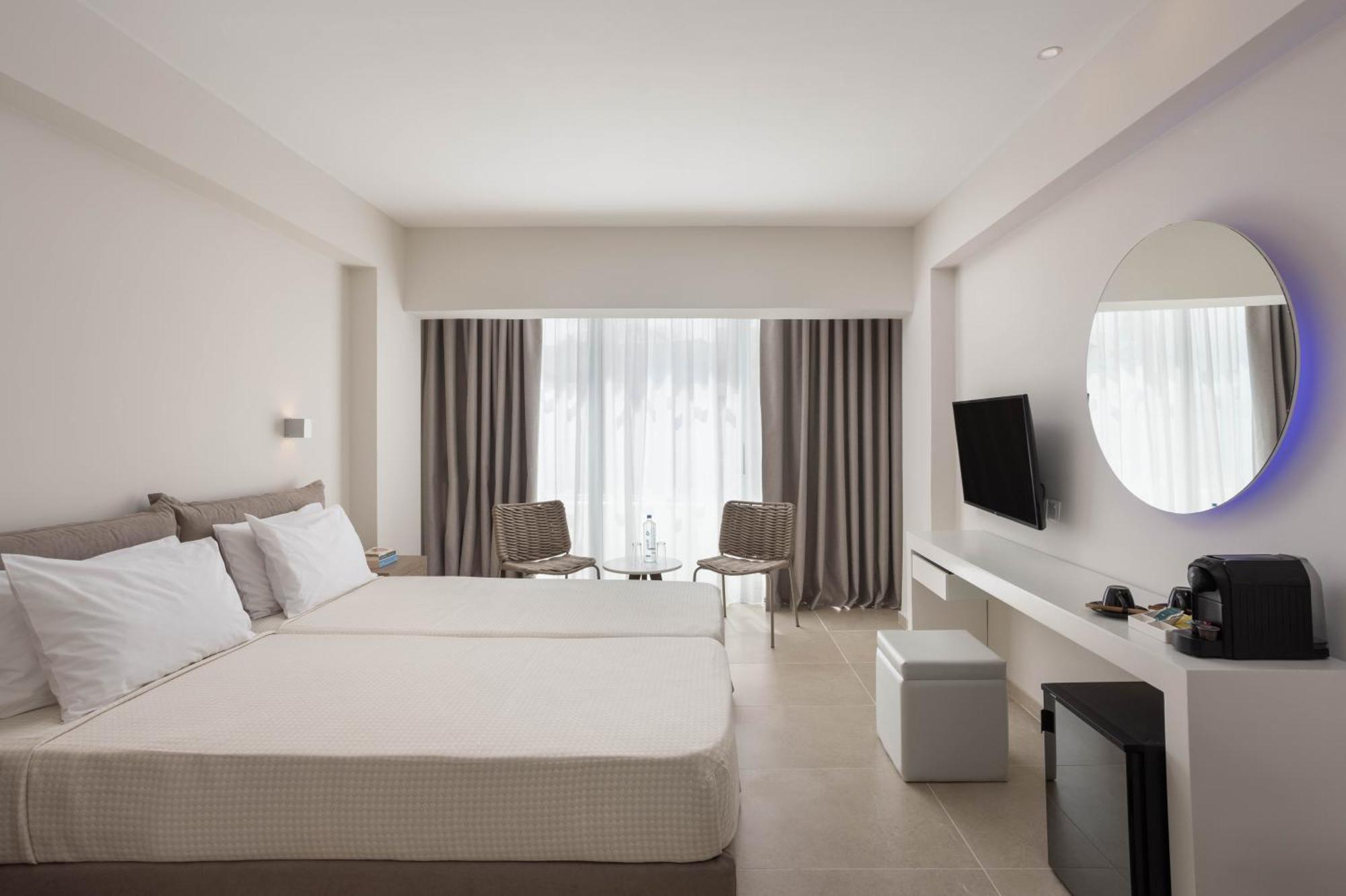 Atlantica Sancta Napa Hotel أيا نابا المظهر الخارجي الصورة